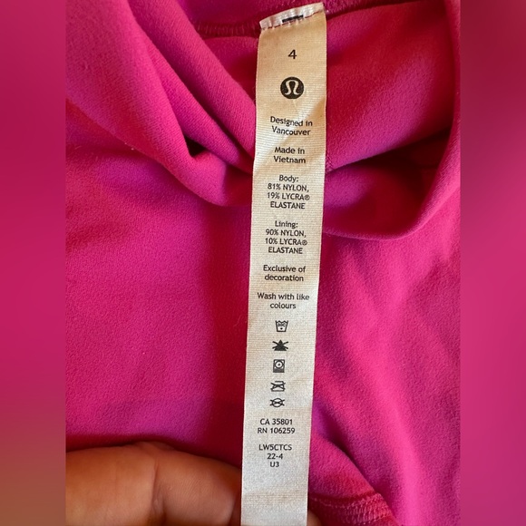 Size 4 Hot Pink Lululemon Leggings - Picture 4 of 4